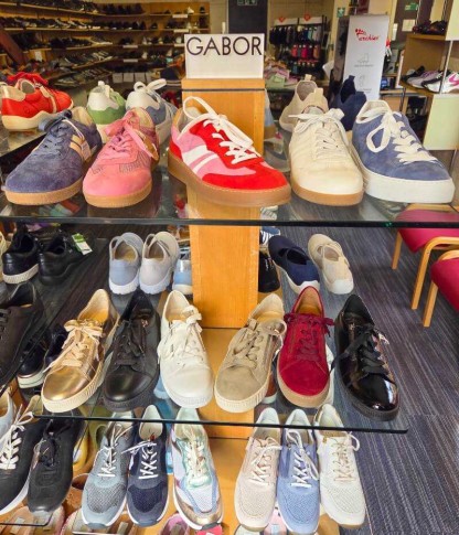 Comfy fashion sneakers in Magnus Shoes shop