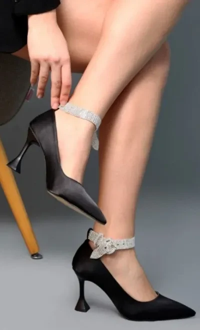Belle & Lucy black heels with diamante ankle straps in sizes 9-11 uk